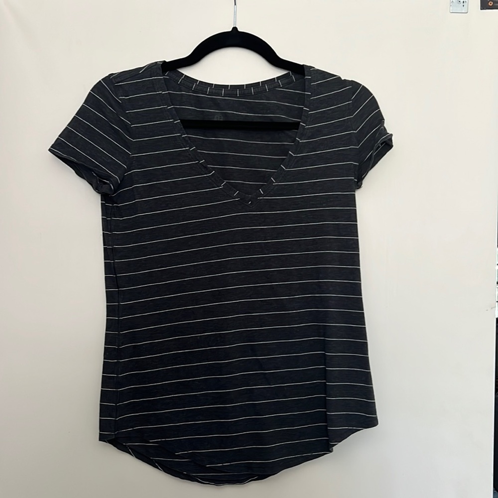 Lululemon T-Shirt